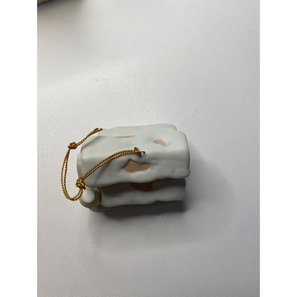 Precious Moments There's A Christian Welcome Here 528021 - Picture 6 of 6